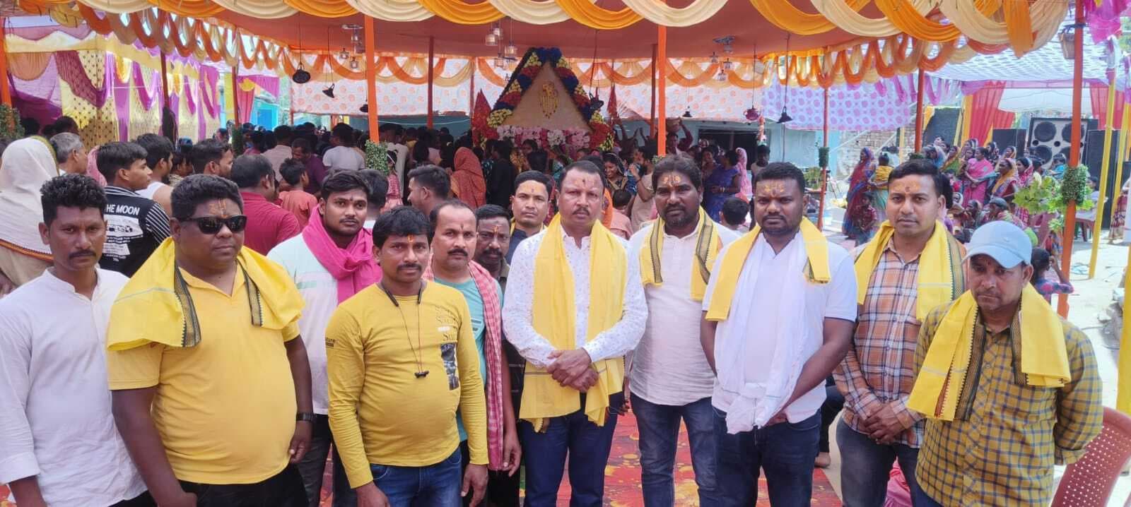 चैनपुर : हरिनाम संकीर्तन का समापन, समृद्धि मांगी