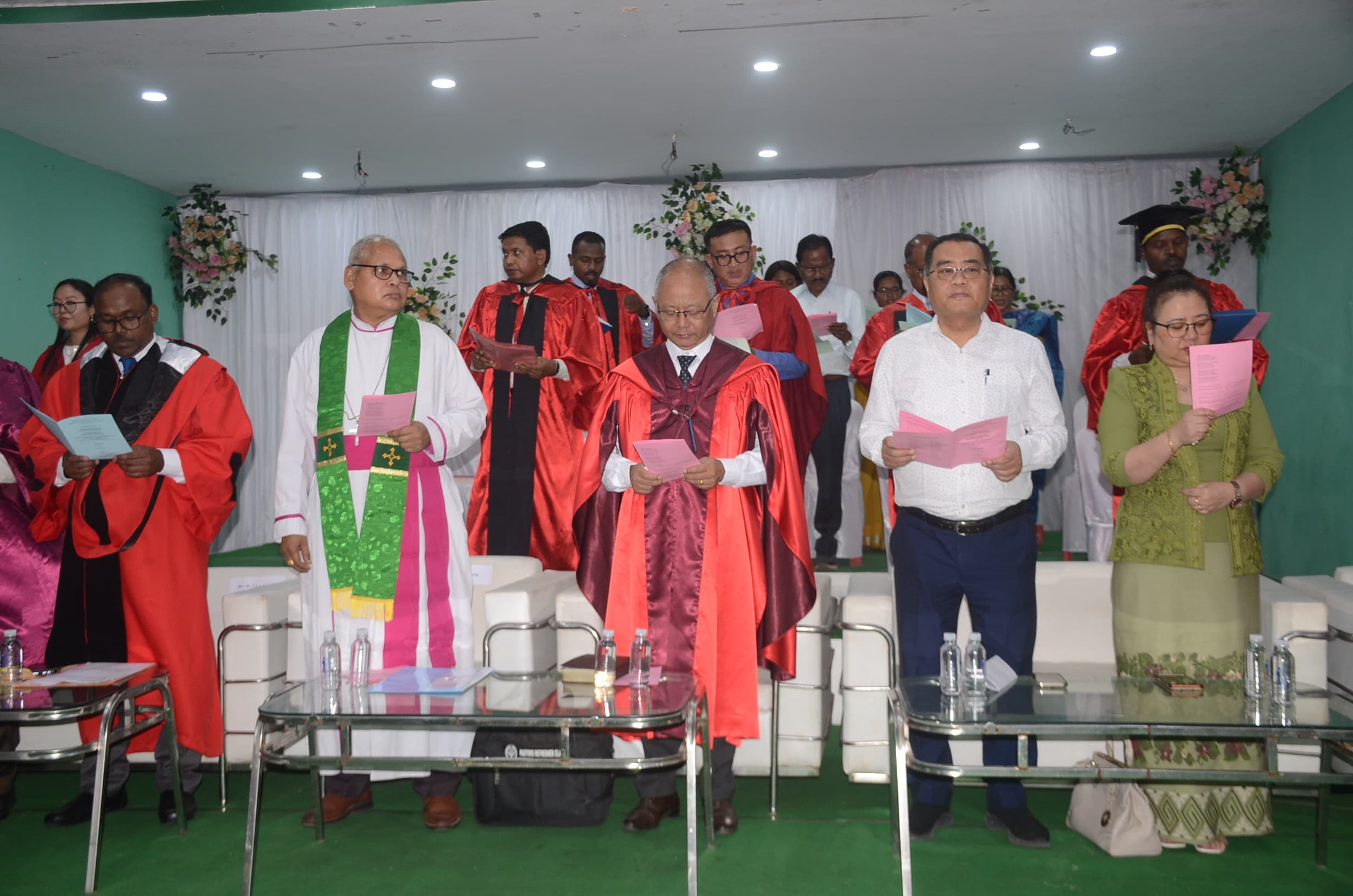 गोस्सनर थियोलॉजिकल कॉलेज का दीक्षांत समारोह, 15 विद्यार्थियों को मिली बीडी की डिग्री