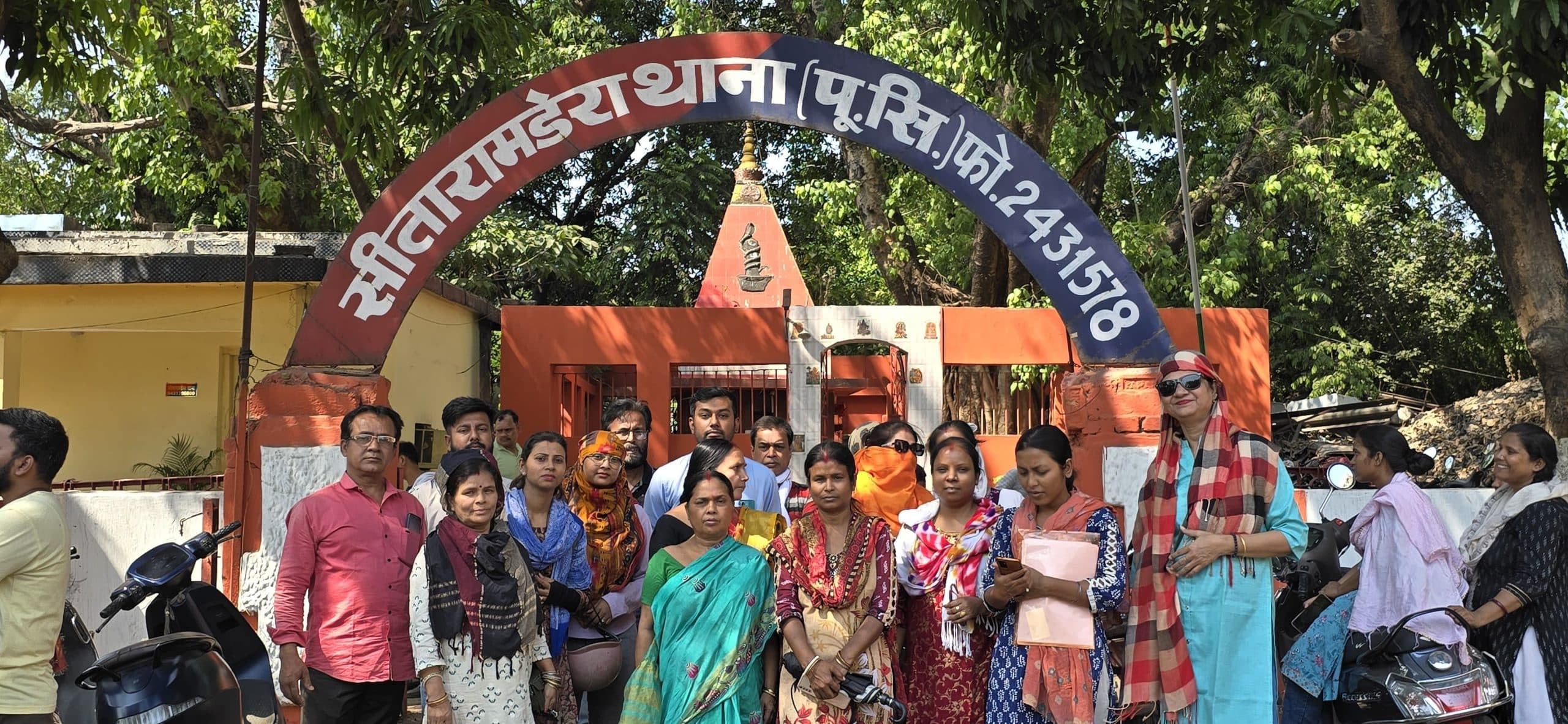 मृतका के ननद और सास की गिरफ्तारी की मांग