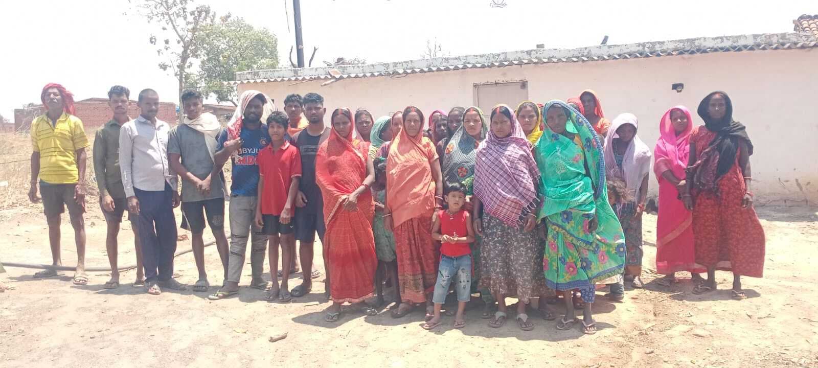 पुरनाडीह प्रबंधन जल्द दे ग्रामीणों को नौकरी मुआवजा