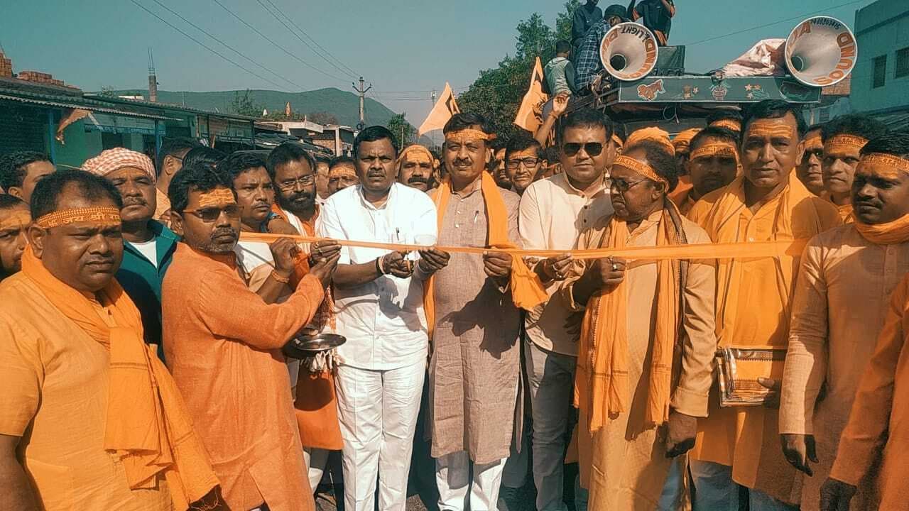 तुलबुल में पांच दिवसीय यज्ञ शुरू, निकली कलश यात्रा