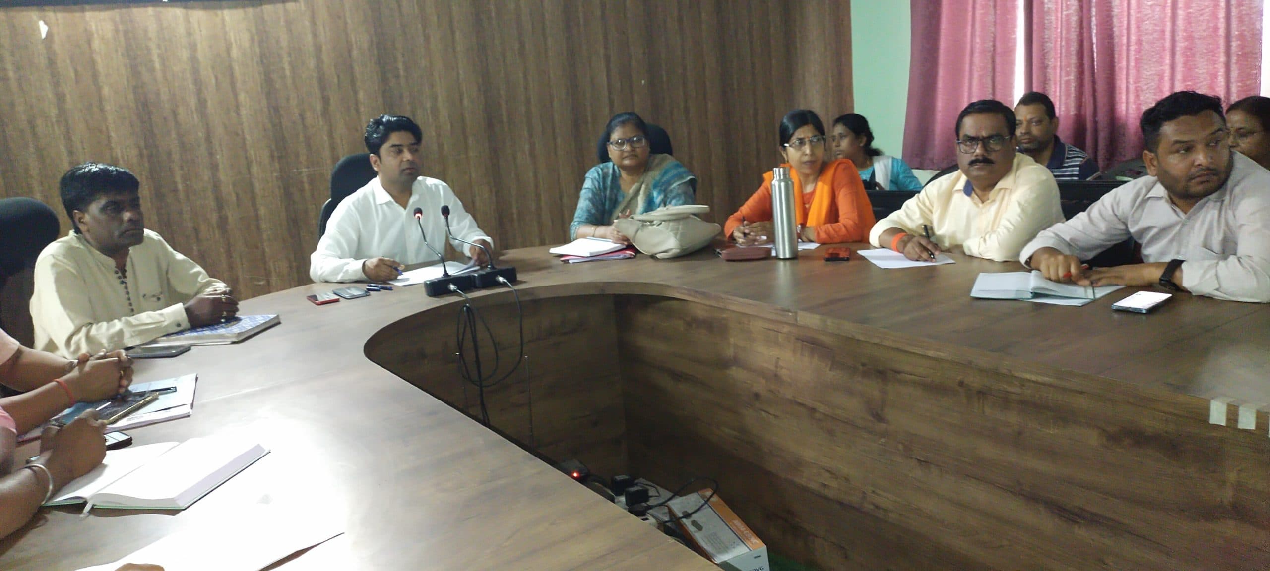 चुनाव से जुड़े पदाधिकारी व कर्मी गंभीरता से काम करें : सीओ