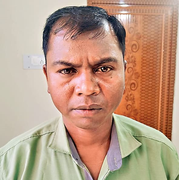 एसीबी ने घूस ले रहे पंचायत सेवक, चौकीदार व राजस्व कर्मचारी को दबोचा