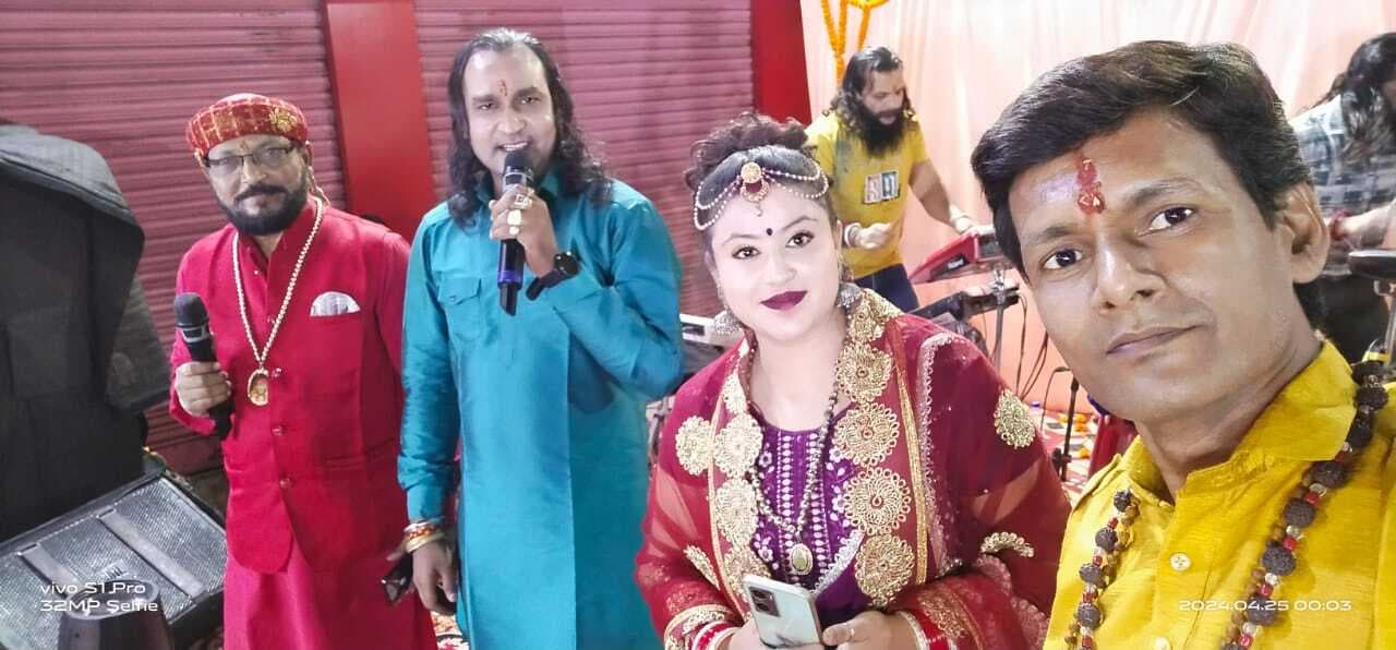 - कतरास में हनुमान जयंती पर भजन संध्या का आयोजन