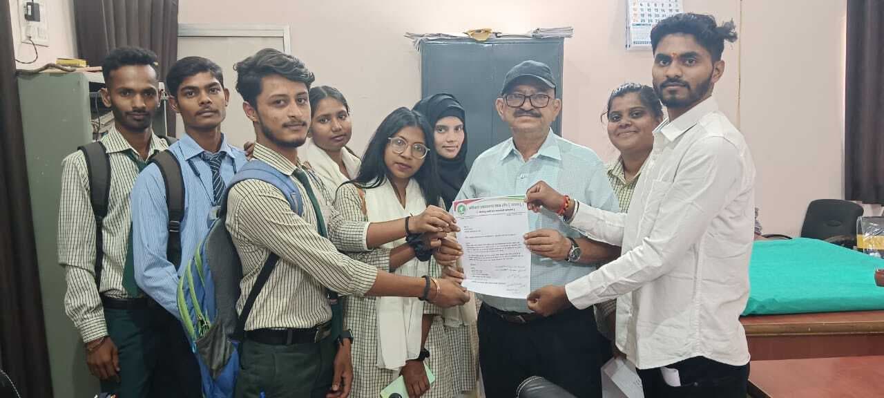 सेमेस्टर-01 को भी स्कॉलरशिप फार्म भरने की अनुमति दे मारवाड़ी कॉलेज प्रशासन : आजसू