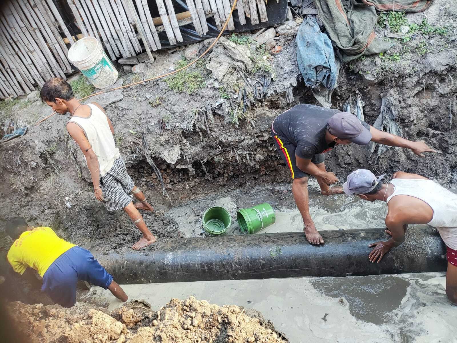 राइजिंग पाइप क्षतिग्रस्त होने से चिरकुंडा नप क्षेत्र में जलापूर्ति ठप