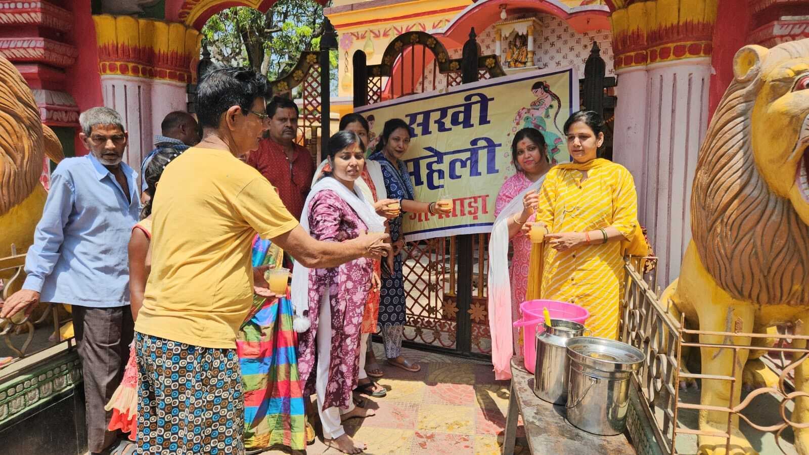 फिट इंडिया कमेटी ने राहगीरों के लिए खोला प्याऊ