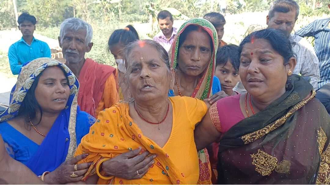 हाइवा की चपेट में आने से साइकिल सवार सब्जी विक्रेता की मौत