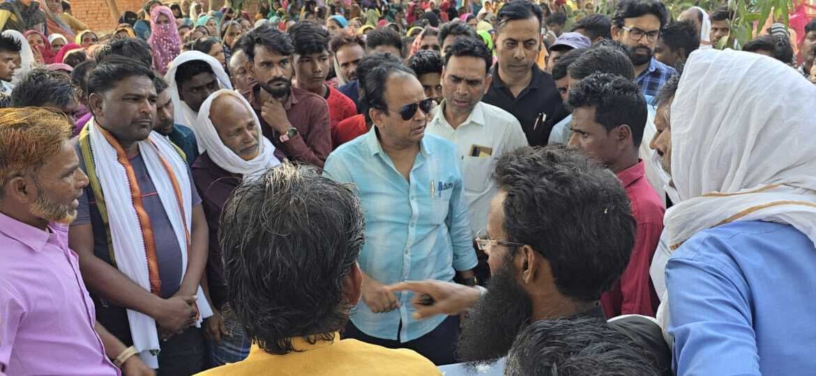 विधायक ने मृतक के परिजनों से मिलकर को दी सांत्वना