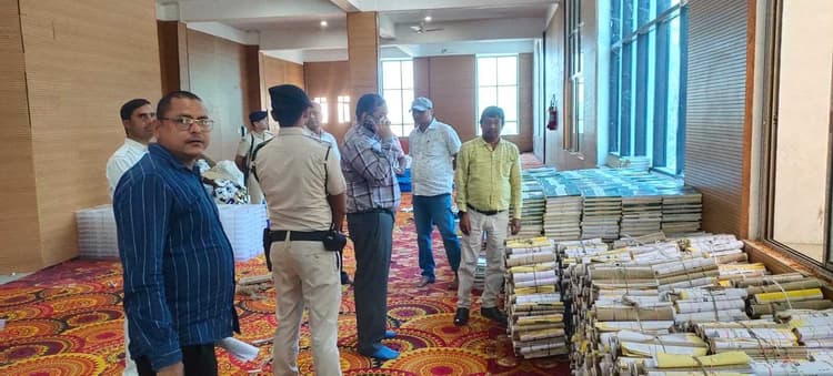 मेडिकल किट में दिया गया पांच की जगह पंद्रह पैकेट ओआरएस औचक निरीक्षण