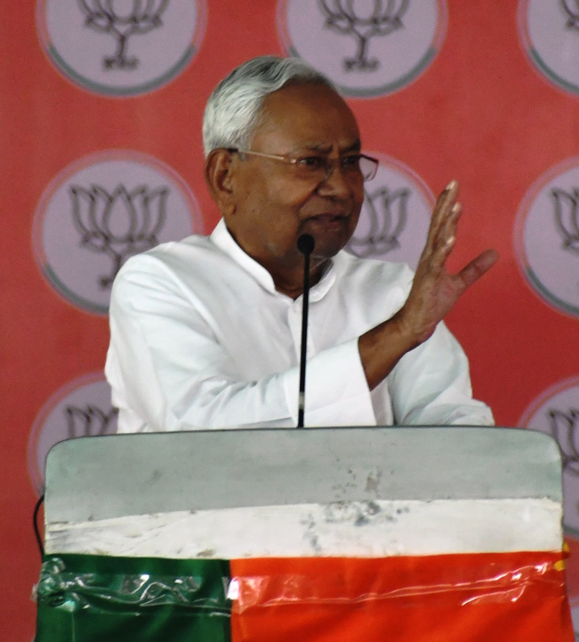 जात के आधार पर नहीं काम के आधार पर करें वोट : नीतीश कुमार