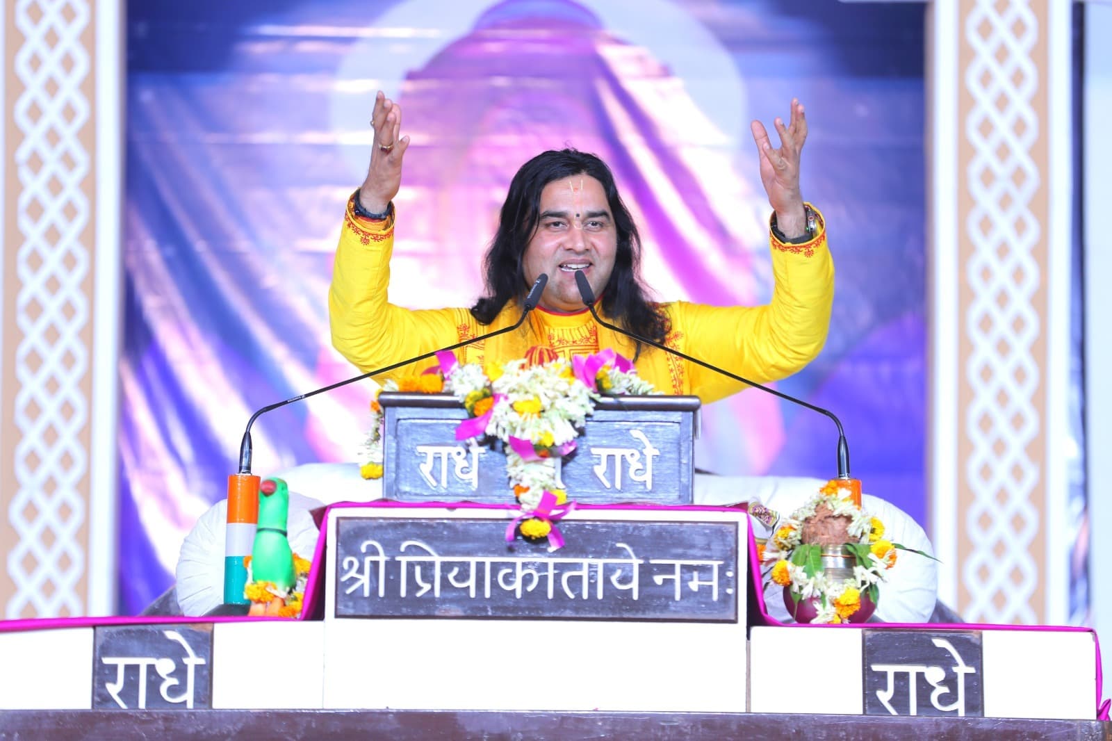 सत्संग सुनने से जीवन में होता है कल्याण : देवकीनंदन ठाकुर