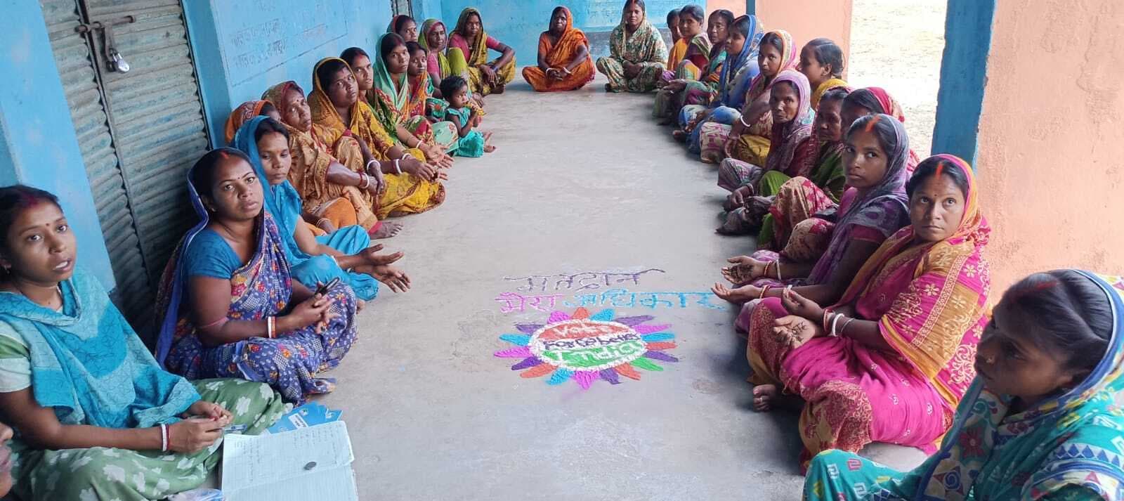 दीदियों ने चलाया मतदाता जागरुकता अभियान