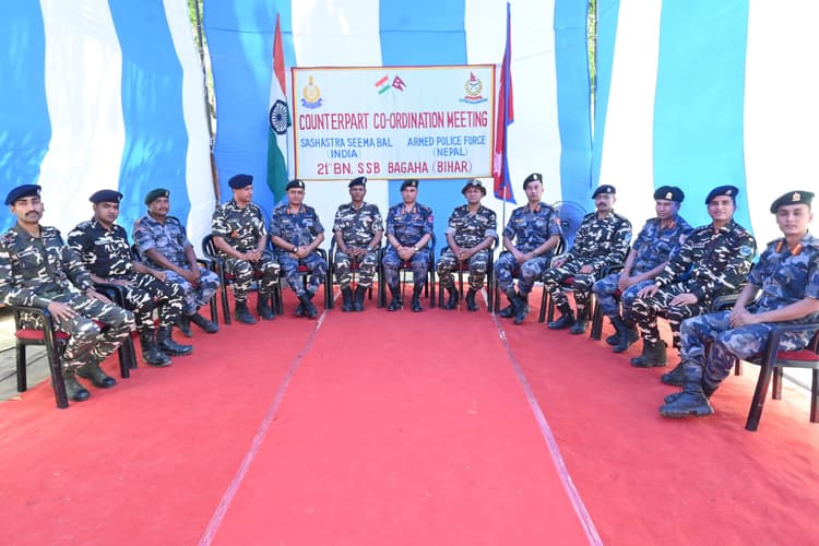 सशस्त्र सीमा बल और नेपाल एपीएफ के बीच कमांडेंट स्तरीय बैठक