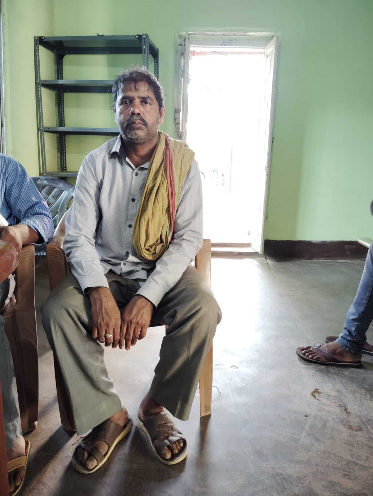 मजदूर से 10 हजार रुपये व मोबाइल ले भागे कार सवार बदमाश, फोन से 1.20 लाख भी निकाले