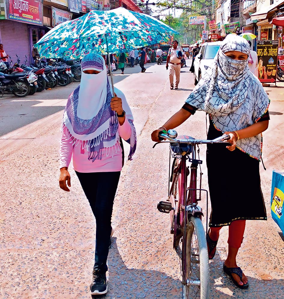 मौसम की मार : अप्रैल में गर्मी का नया रिकाॅर्ड, तीन दिन में 44 डिग्री तक जायेगा तापमान