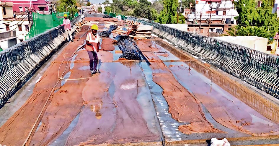 छपरा में डबल डेकर के लिए अब जून 2025 का समय निर्धारित