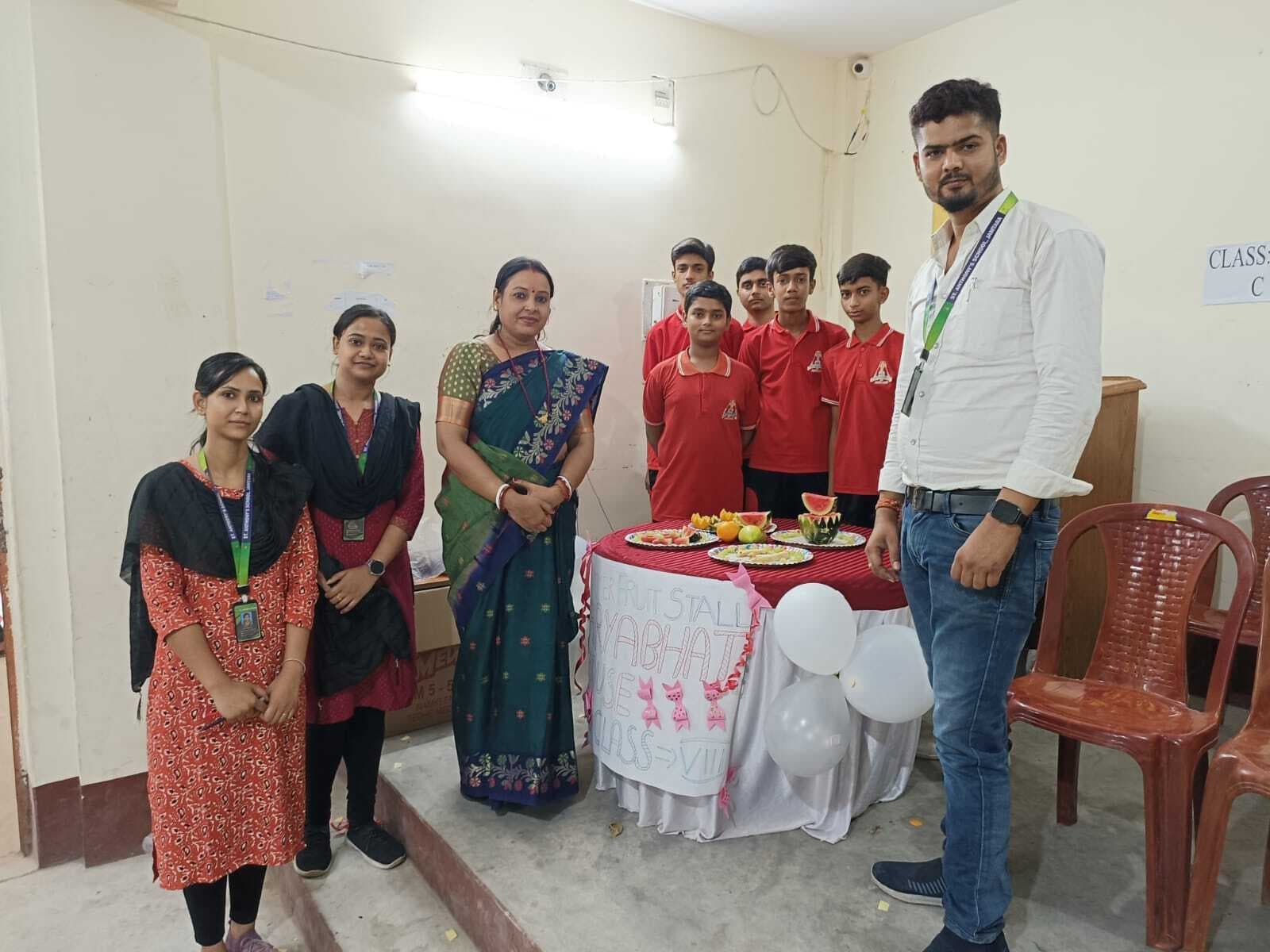 सेंट एंथोनी स्कूल में फल व सलाद थाली सजावट प्रतियोगिता का आयोजन