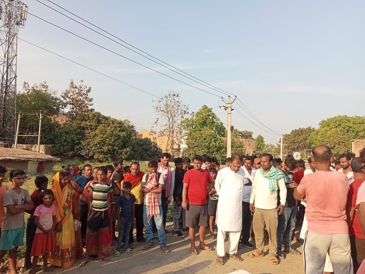 पानी के टैंकर से कुचल छात्रा की मौत, चार घंटे एनएच-80 जाम