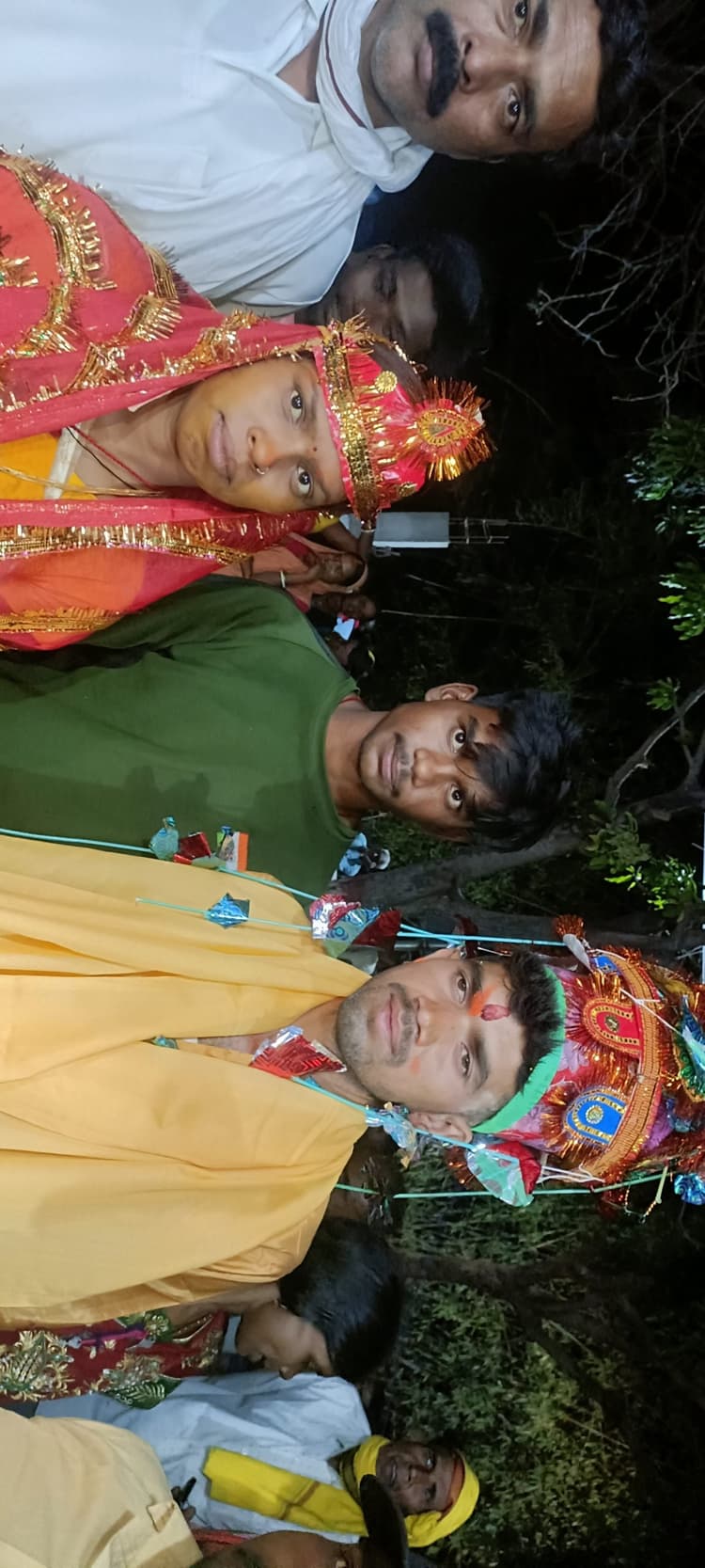 प्रेमी जोड़ा  का कराया गया मंदिर में विवाह