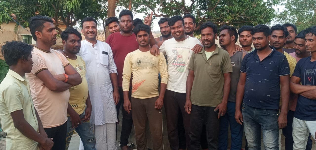 ऑनलाइन गेमिंग ड्रीम-11 में 59 रुपये लगाकर राजमिस्त्री ने जीता डेढ़ करोड़