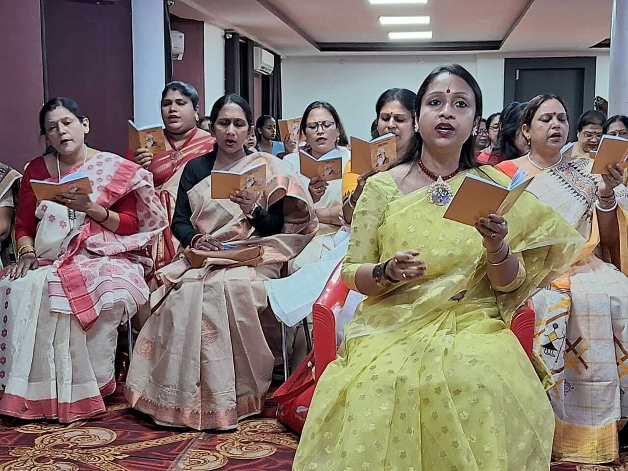 1100 गायक एक साथ गायेंगे रवींद्र संगीत, राउरकेला में जुटेंगे 103 गायक