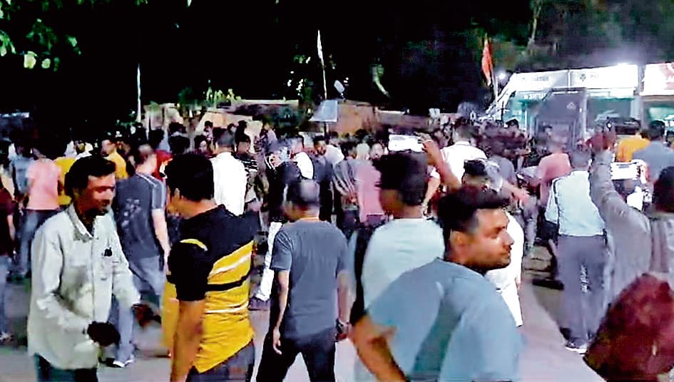 स्टील टाउनशिप में भाजपा व तृणमूल कार्यकर्ताओं में झड़प