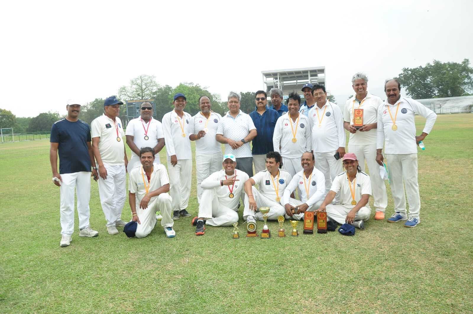 ईस्टर्न टाइगर्स की टीम बनी चैंपियन