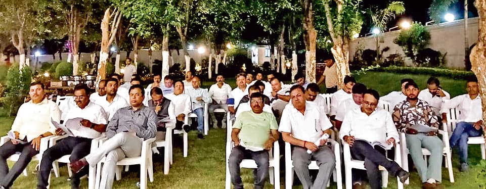 झारखंड चेंबर कार्यकारिणी समिति ने समस्याओं पर किया विमर्श