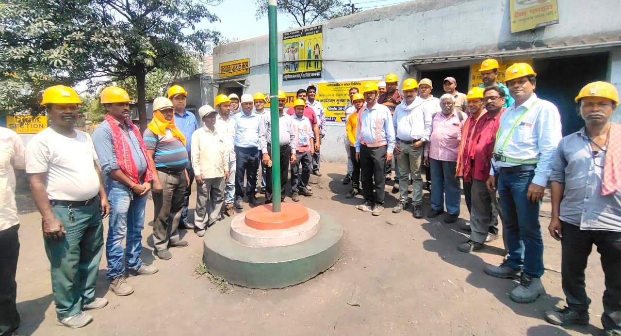 कार्यस्थल पर कामगारों के लिए स्वास्थ्य व सुरक्षा सुनिश्चित हो