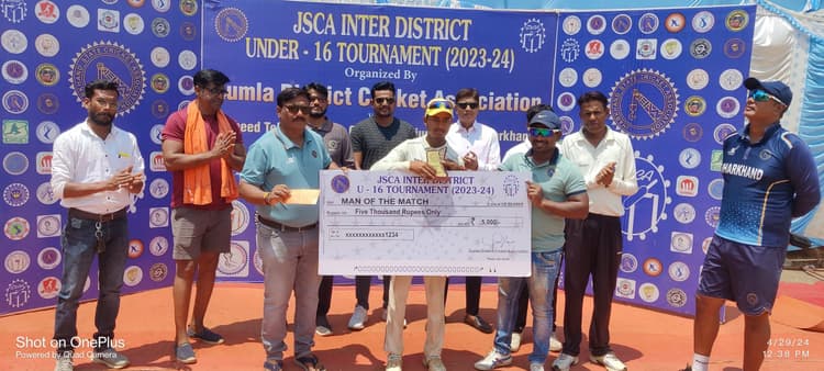 रांची को हरा कर देवघर फाइनल में पहुंचा