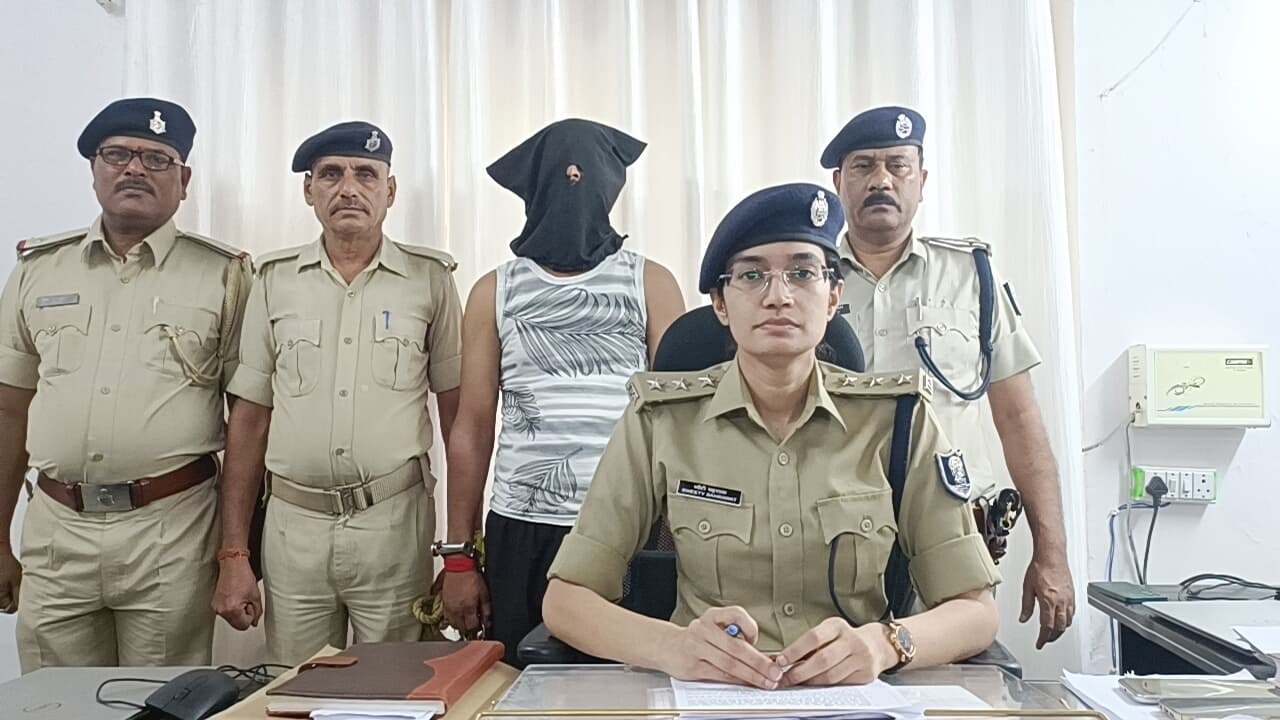 Patna : गोबर फेंक पैसे उड़ाने वाला तिवारी गैंग का शातिर धराया