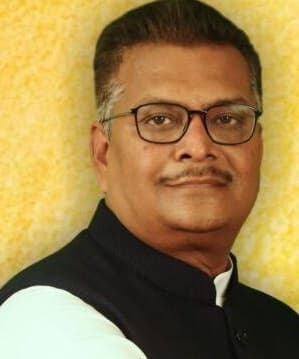 एनडीए प्रत्याशी और इंडिया गठबंधन प्रत्याशी का नामांकन आज