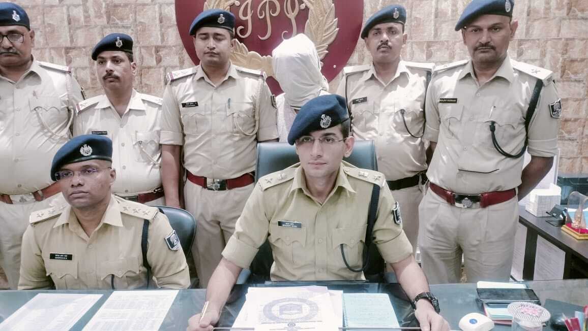 मणिपुर से पटना लाया गया डेढ़ करोड़ का स्मैक बरामद, धंधेबाज  तस्कर गिरफ्तार