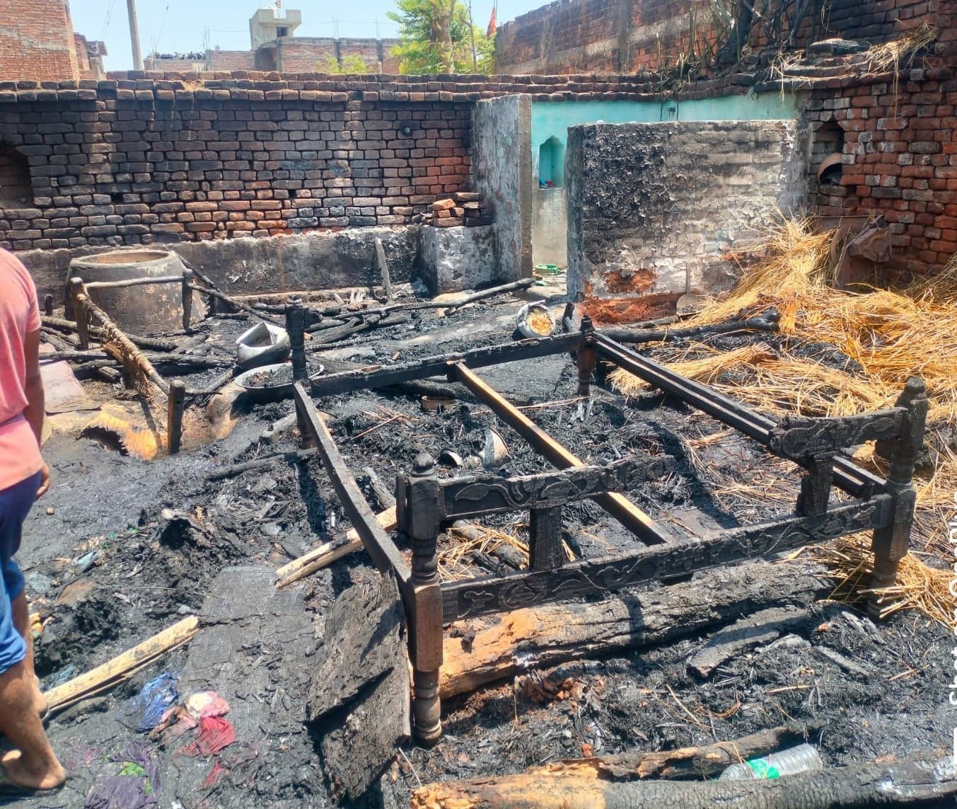 टोटो की टक्कर से बाइक सवार जख्मी