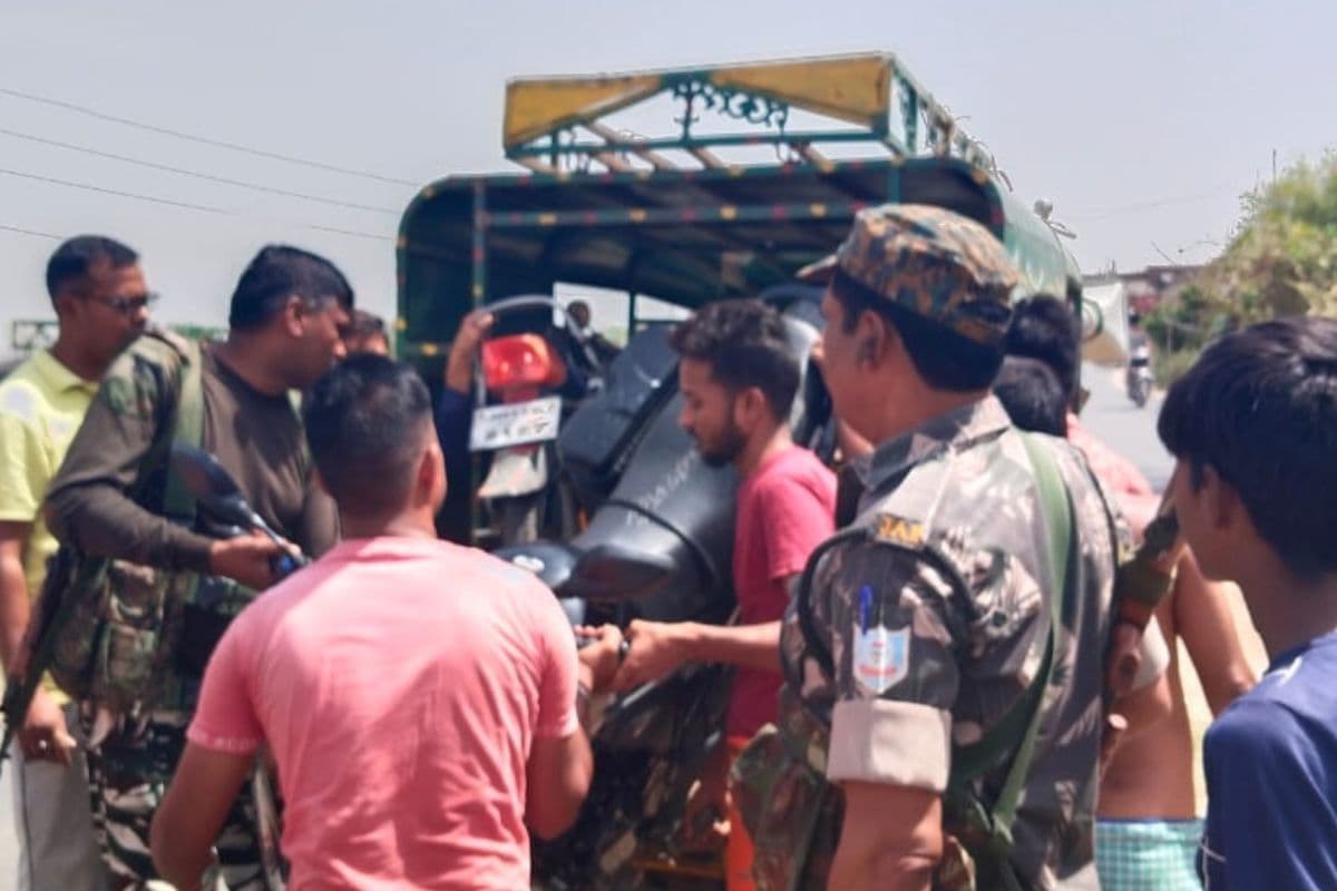 बिहार की महिलाओं व युवतियों पर झारखंड के गिरिडीह में ईंट-पत्थर से हमला, तीन जख्मी, एक की हालत गंभीर