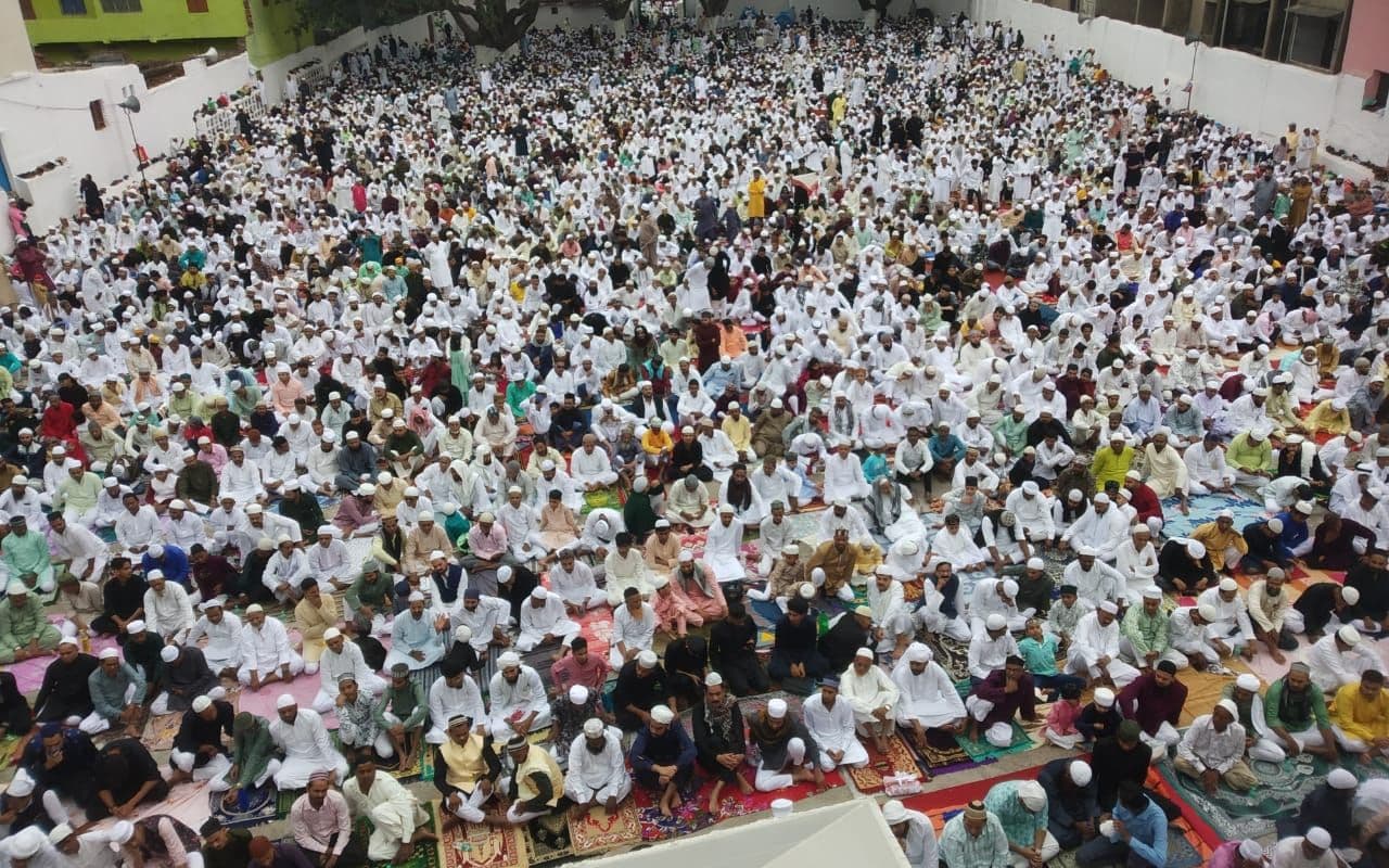 Eid 2025: रांची में ईदगाहों के पास रोड डायवर्ट, रिम्स ओपीडी बंद, सुरक्षा में 2000 जवान तैनात