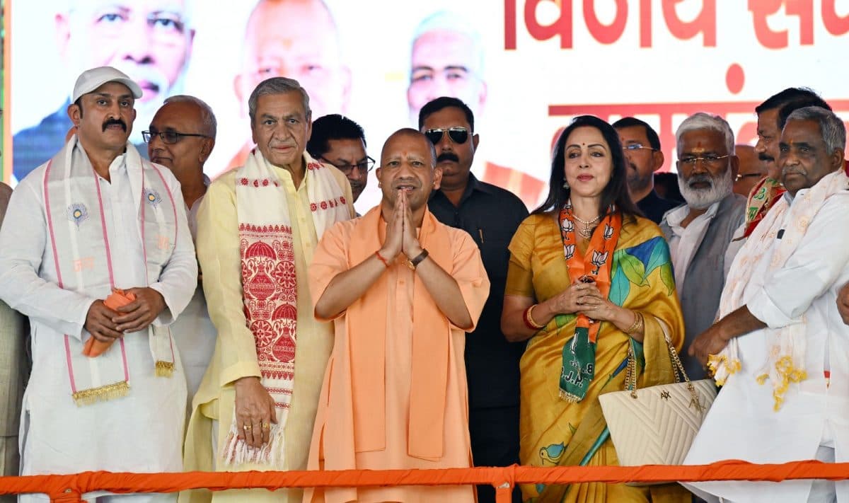 Lok Sabha Election 2024: हेमामालिनी ने मथुरा से किया नामांकन, कहा 84 कोसी परिक्रमा की समस्या होगी दूर