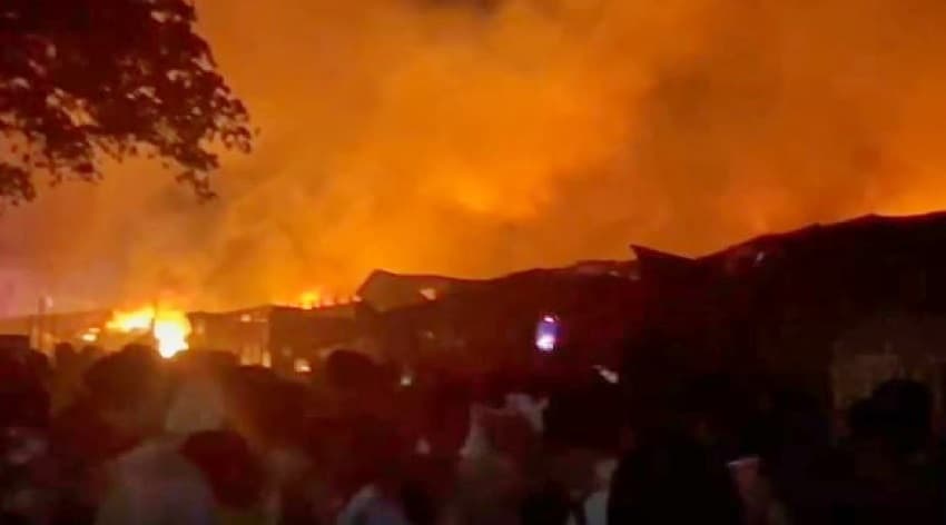 Fire In Purnea: पूर्णिया की फल मंडी में लगी भीषण आग, करोड़ों का नुकसान