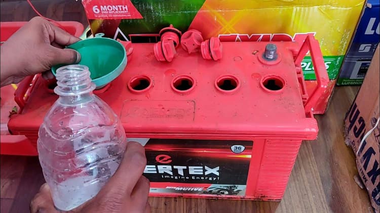 Tech Tips: इन्वर्टर की बैटरी में पानी भरना भी है एक कला, सीख गए तो कहलाएंगे उस्ताद