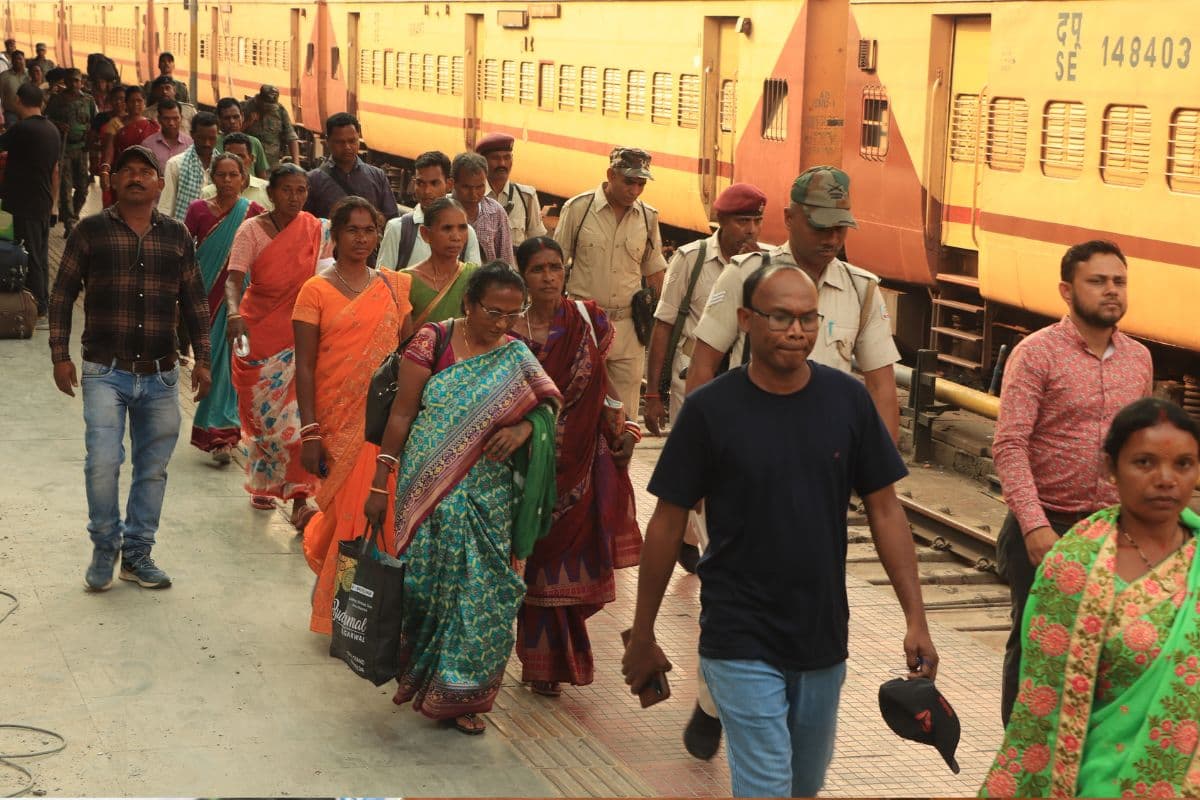 राष्ट्रपति द्रौपदी मुर्मू का मेहमान बनकर दिल्ली गए मयूरभंज के 72 लोग, राष्ट्रपति भवन में रुकेंगे और घूमेंगे