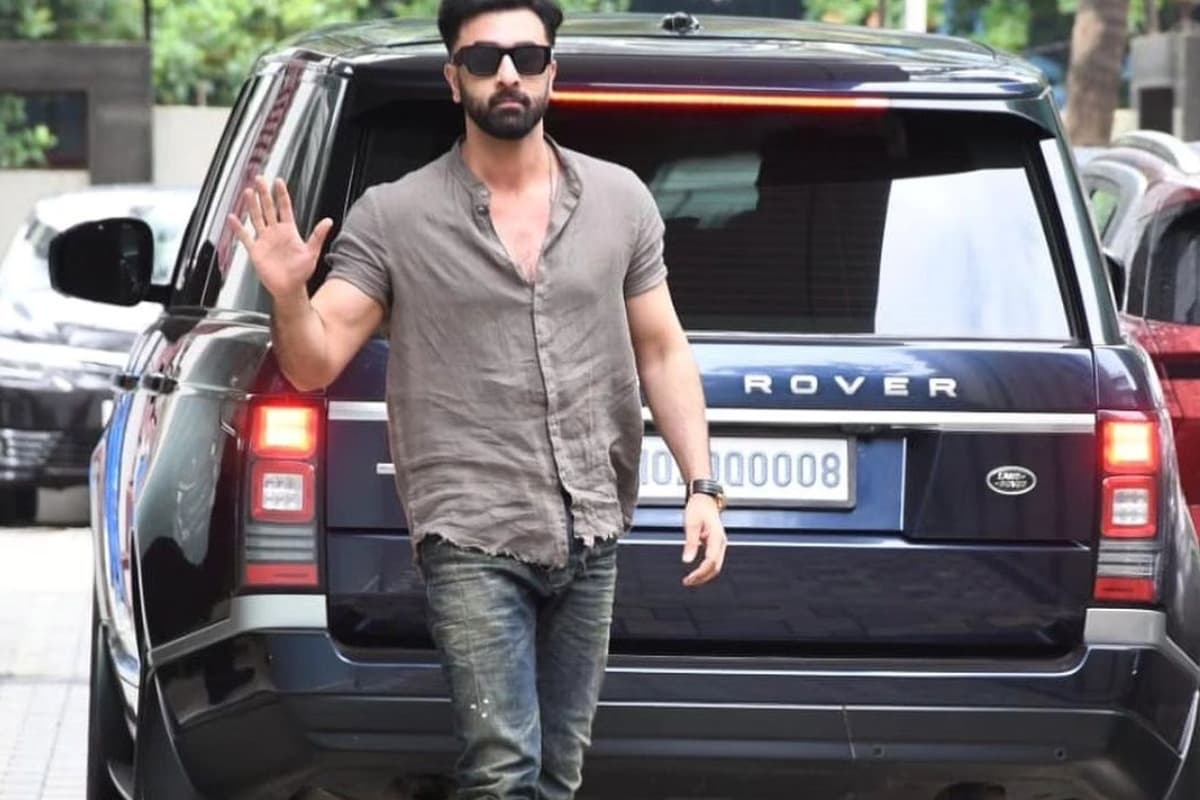 Dhoom 4: स्टाइलिश नए लुक में धूम 4 की कमान संभालेंगे रणबीर कपूर, साउथ इंडस्ट्री से खलनायक चुनेंगे मेकर्स, लेटेस्ट अपडेट