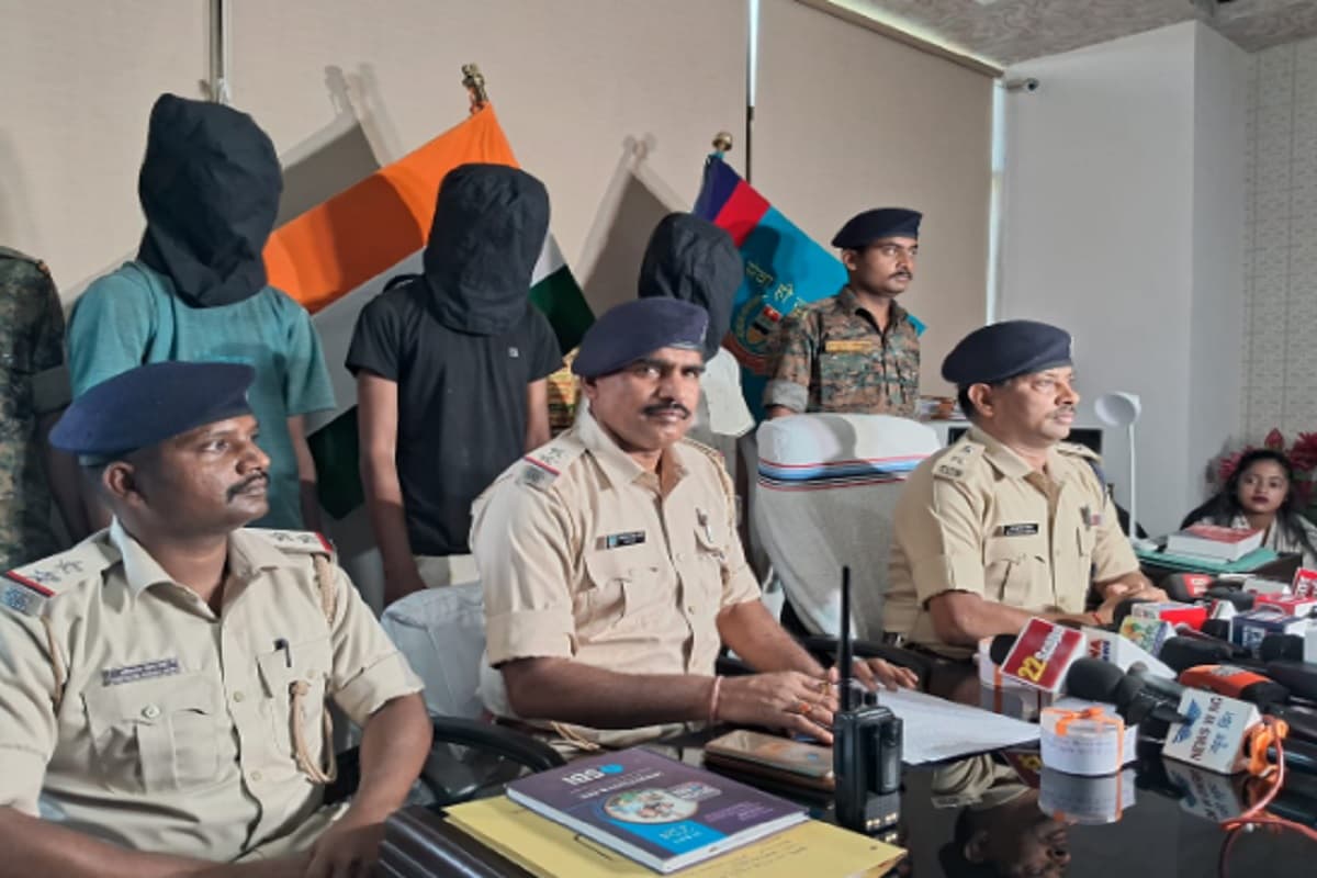 रांची पुलिस की नशे के खिलाफ बड़ी कार्रवाई, ब्राउन शुगर की खरीद बिक्री करने वाले 3 युवक गिरफ्तार