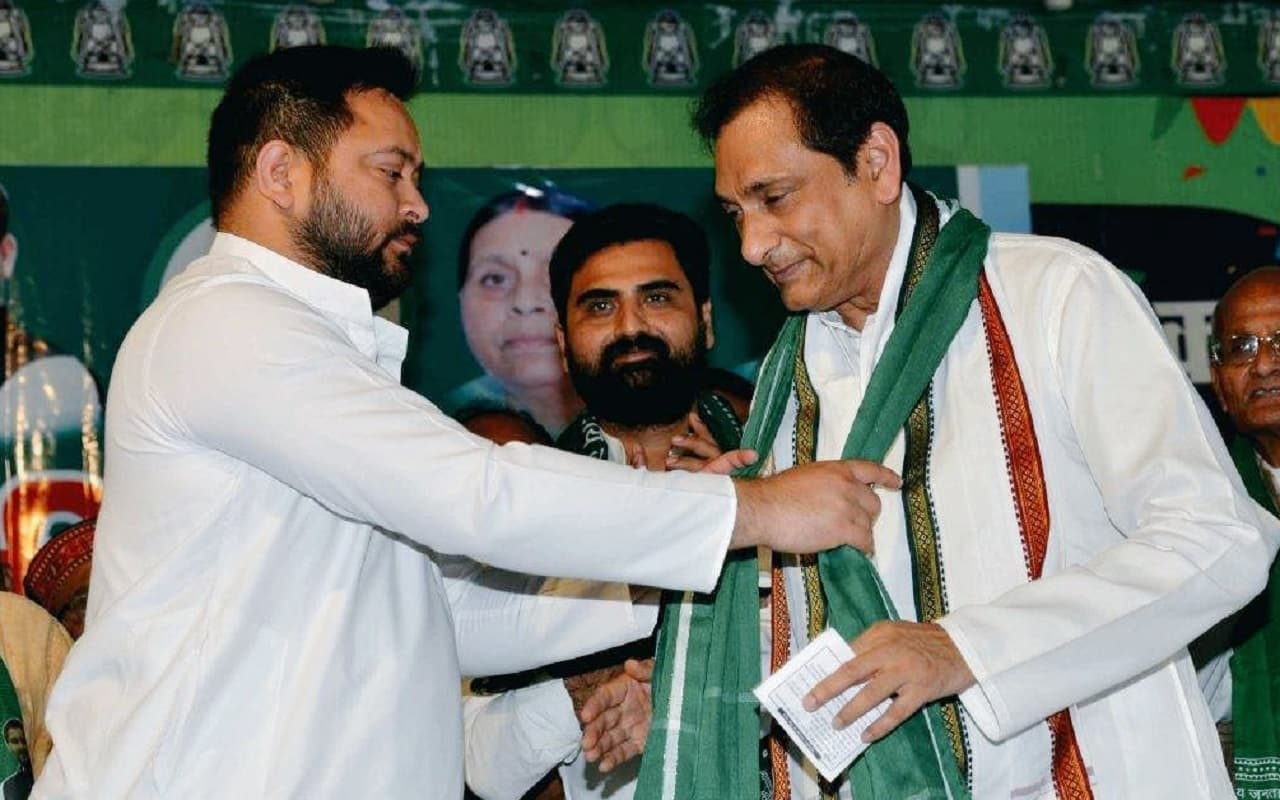 RJD में शामिल हुए खगड़िया के मौजूदा सांसद महबूब कैसर, गद्दारी के आरोप को लेकर चिराग पासवान पर बरसे..