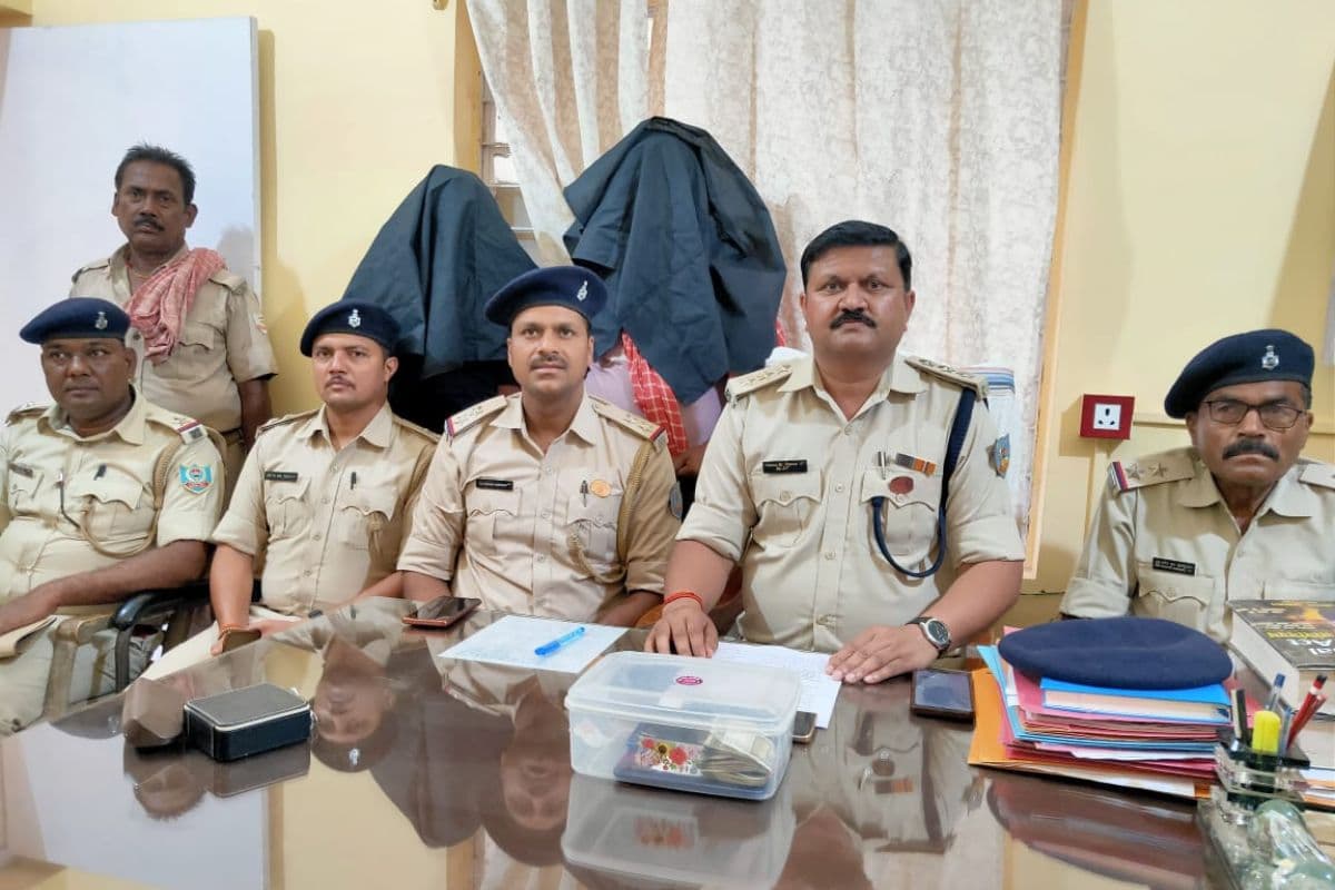 साहिबगंज में अंतरराज्यीय बाइक चोर गिरोह का खुलासा, सरगना अर्जुन सिंह समेत दो अरेस्ट, तीन बाइक जब्त