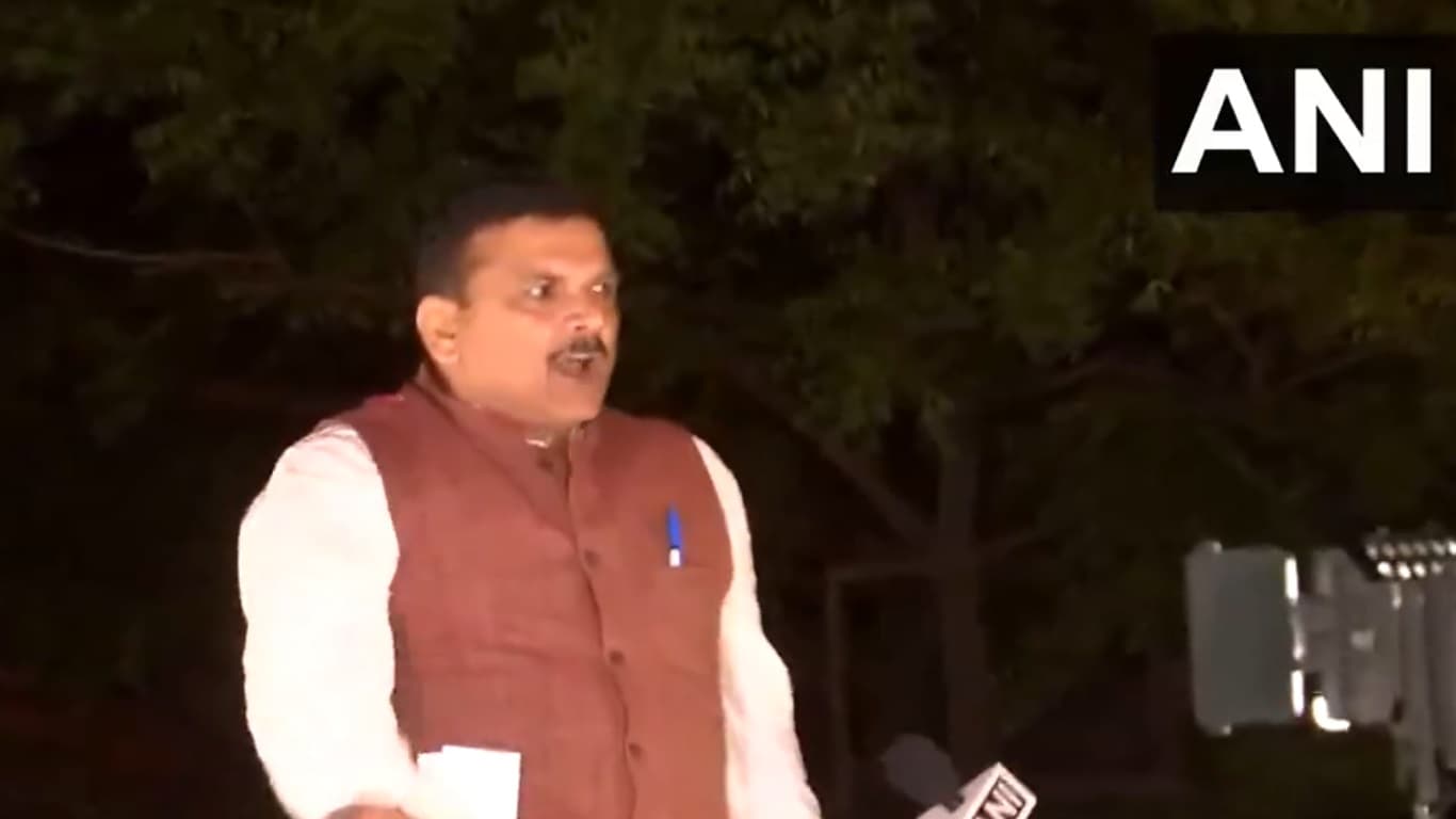 Sanjay Singh Bail: 180 दिन बाद तिहाड़ से बाहर आए AAP नेता संजय सिंह, कहा- अभी जश्न नहीं, संघर्ष का समय है