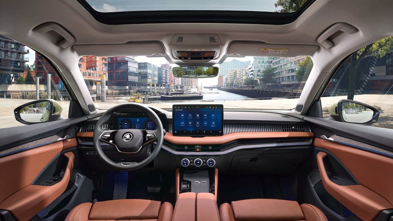 Skoda की सुपरकार हुई रि-लॉन्च, 5-स्टार सेफ्टी रेटिंग, 9 Airbags के साथ ढेर सारे फीचर्स