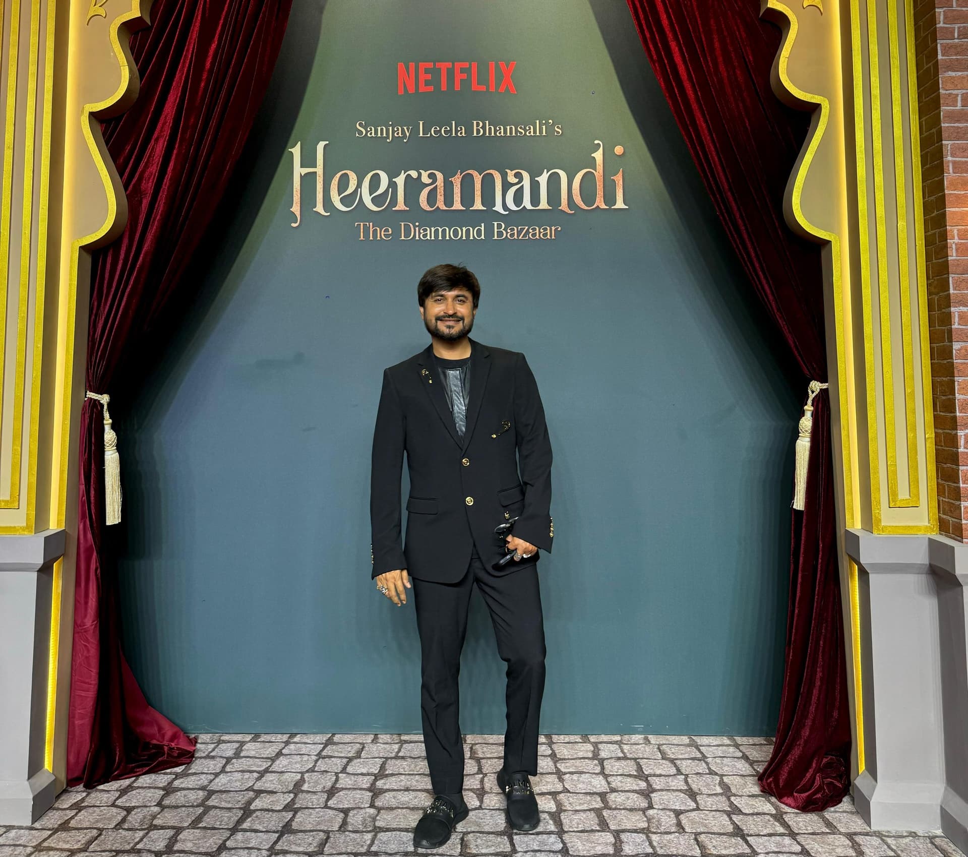 रामलीला के लिए भंसाली ने एक भिखारी से खरीदी थी शॉल, Heeramandi की मे��िंग भी है काफी दिलचस्प, कॉस्ट्यूम डिजाइनर चंद्रकांत सोनावणे ने किया खुलासा रामलीला के लिए भंसाली ने एक भिखारी से खरीदी थी शॉल, Heeramandi की मे��िंग भी है काफी दिलचस्प, कॉस्ट्यूम डिजाइनर चंद्रकांत सोनावणे ने किया खुलासा