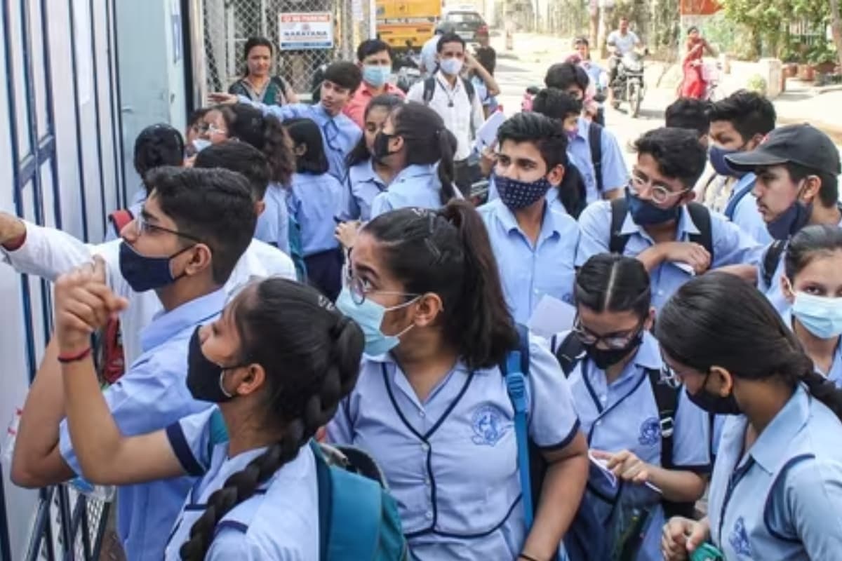 WB HS Exam : अगले साल उच्च माध्यमिक परीक्षा शुरु होगी तीन मार्च से