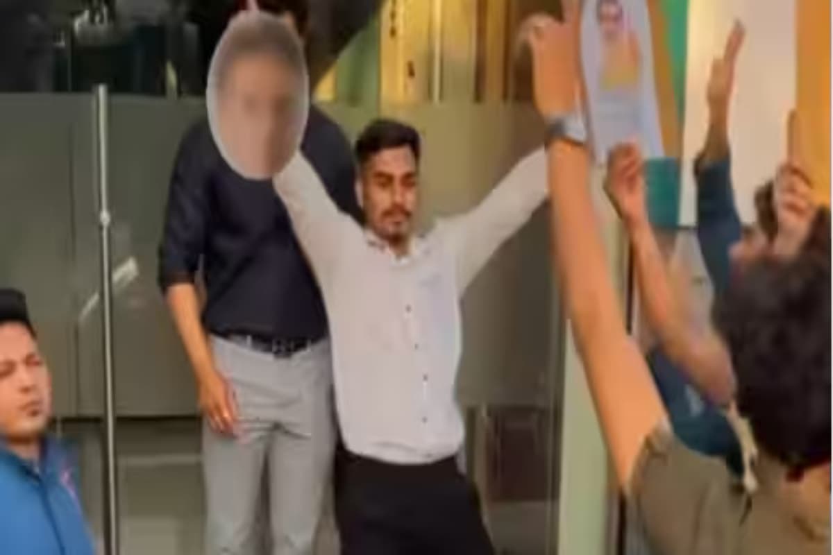 Viral: नौकरी छोड़ने का हौसला देख सोशल मीडिया पर छाया Pune का सेल्स एक्जीक्यूटिव